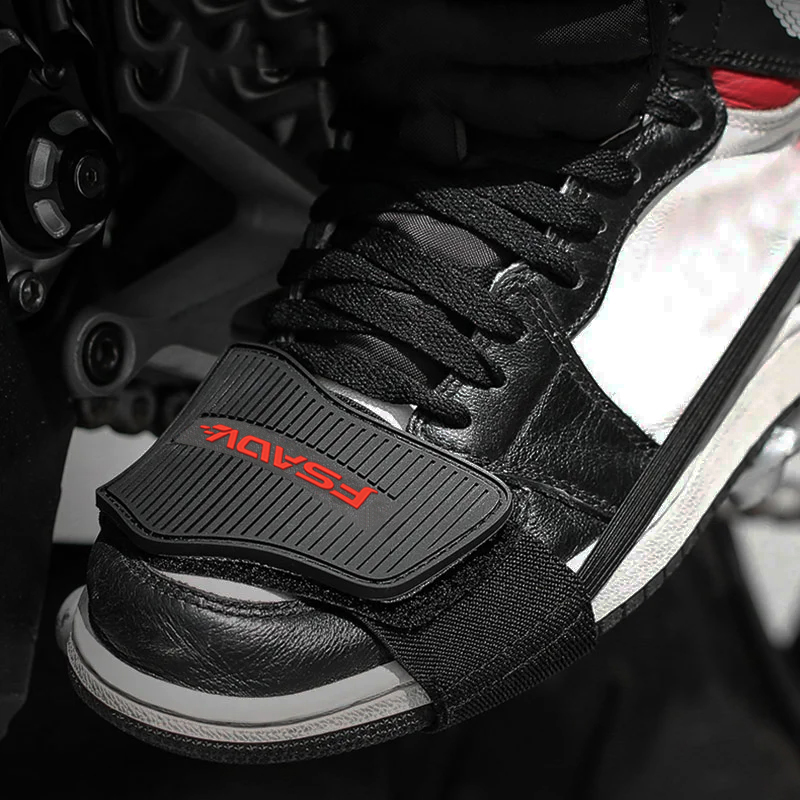 Motorcycle Gear Boots - แผ่นรองเปลี่ยนเกียร์มอเตอร์ไซค์แบบใหม่ รองเท้าป้องกันเกียร์มอเตอร์ไซค์ ตัวป้องกันเกียร์สำหรับผู้ชาย ตัวป้องกันกันน้ำ ปลอกหุ้มรองเท้ามอเตอร์ครอส อุปกรณ์เสริม